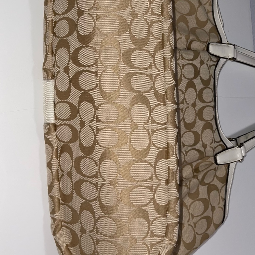 Brand New COACH Devine, new with tags. - Picture 2 of 10